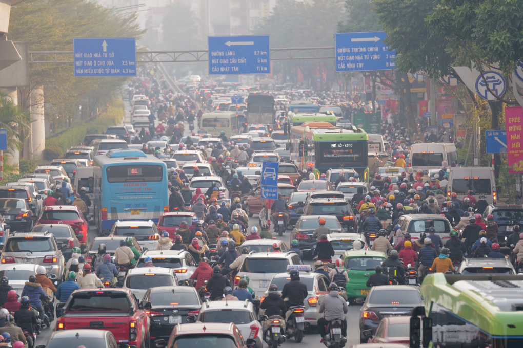 'Hà Nội, TP HCM còn tắc đường nếu nhà cao tầng vẫn mọc ở nội đô'